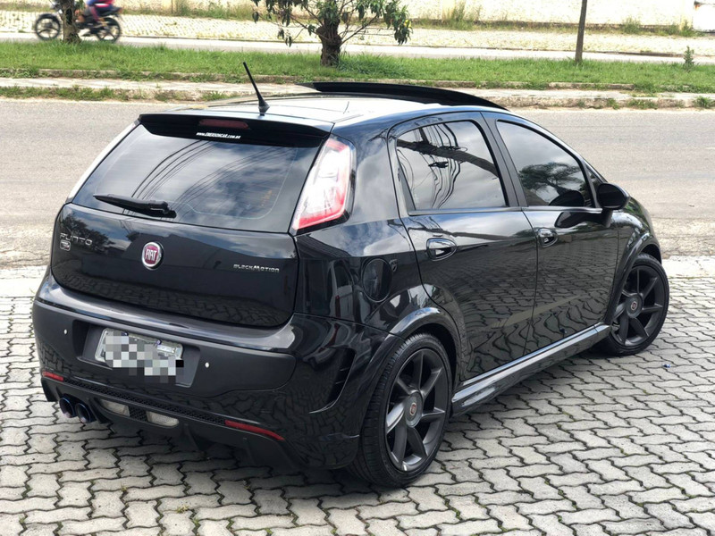 Fiat Punto BLACKMOTION Dual. 1.8 Flex 16v 5p