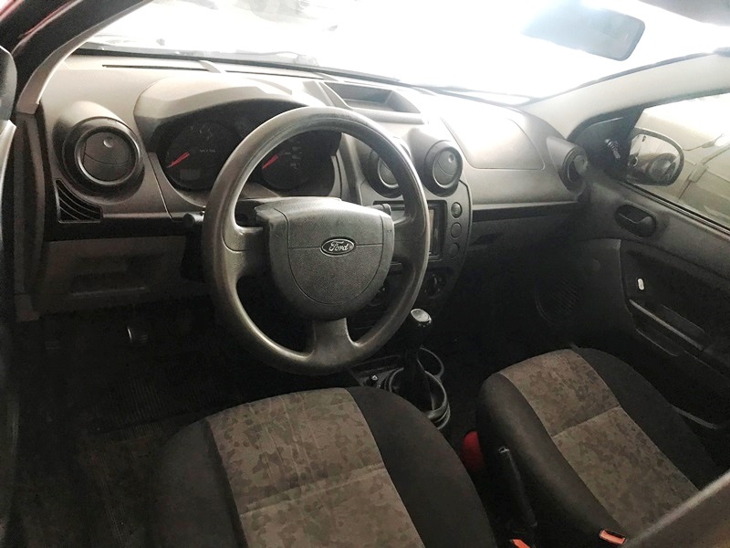 Ford Fiesta Sed. Personnalité 1.0 8V 4p