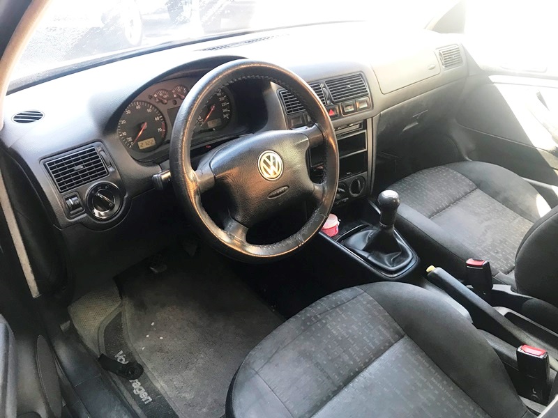 VW - VolksWagen Golf 1.6Mi/ 1.6Mi Gener./Black & Silver