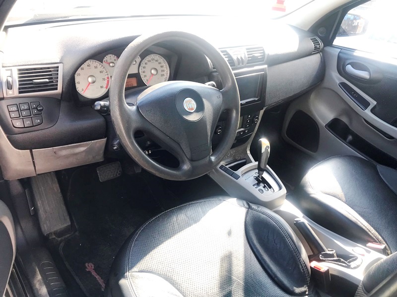 Fiat Stilo 1.8 ATTRACTIVE Flex 8V 5p