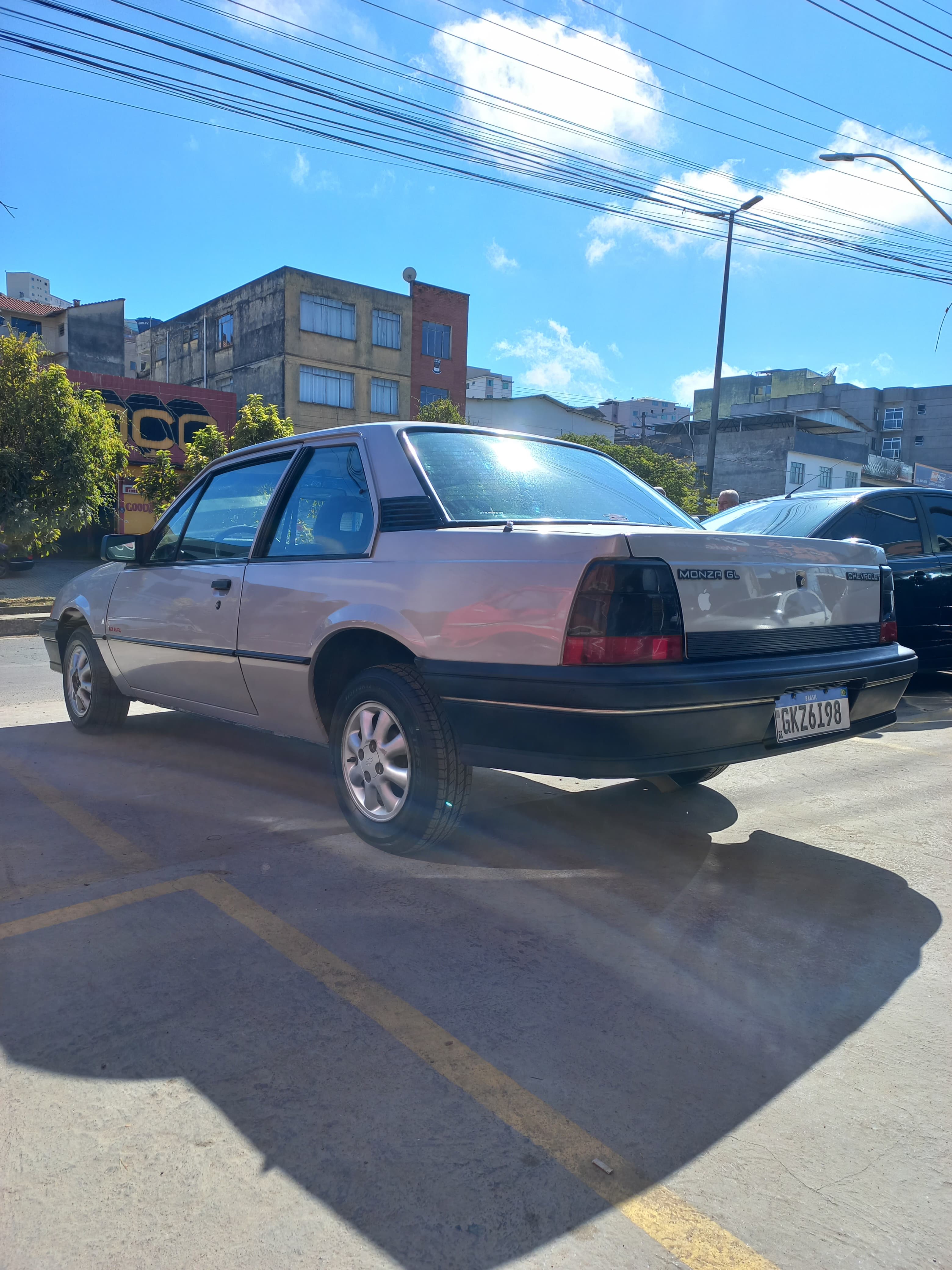 GM - Chevrolet Monza GL 1.8 EFI/ SL/ L/ 650/Barc. 2e4p