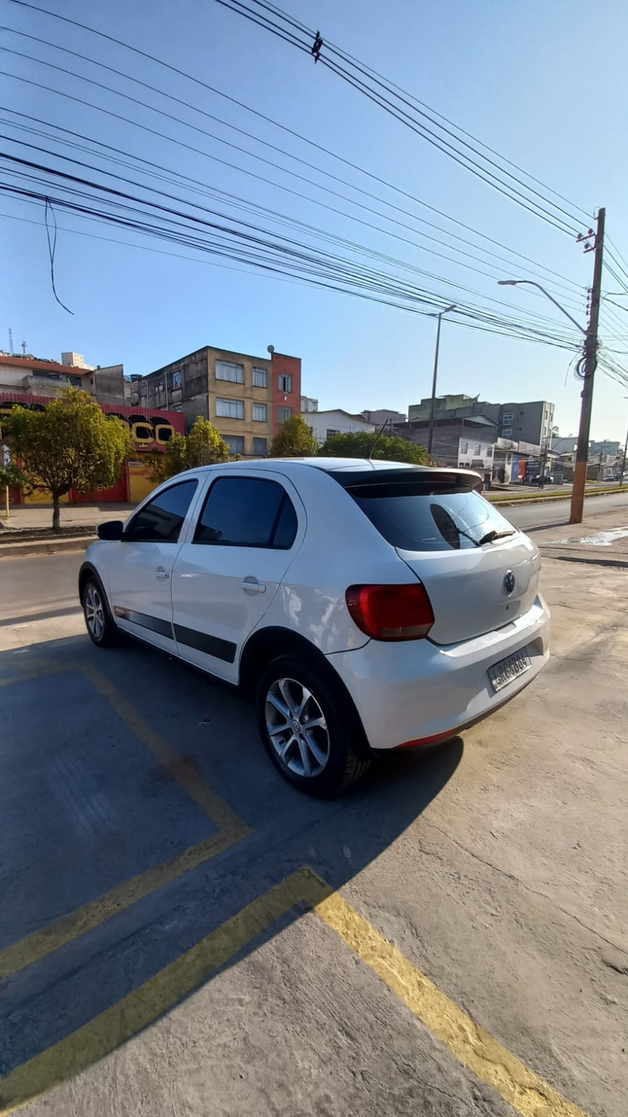 VW - VolksWagen Gol TRACK 1.0 Mi Total Flex 8V 4p