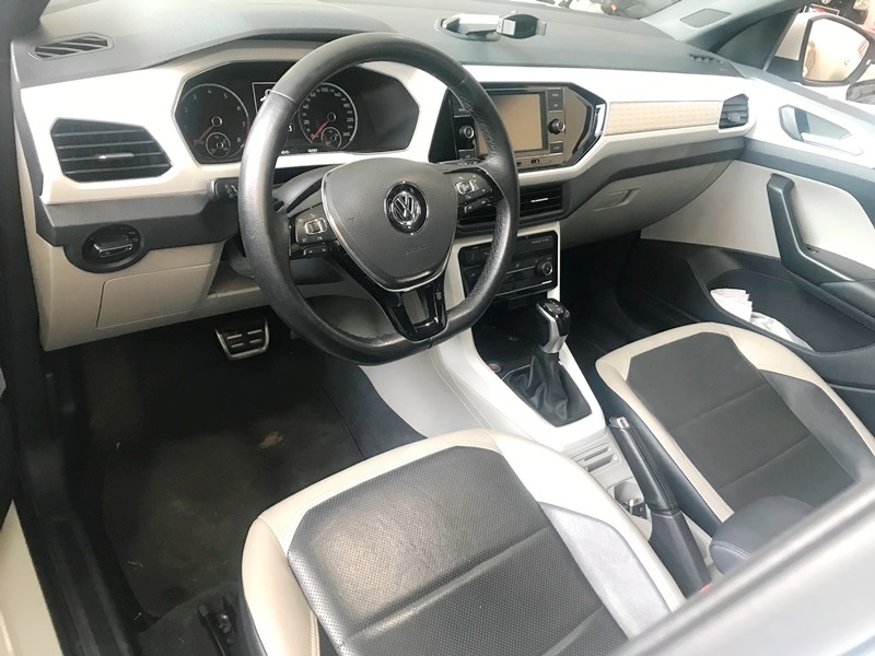 VW - VolksWagen T-CROSS 200 TSI