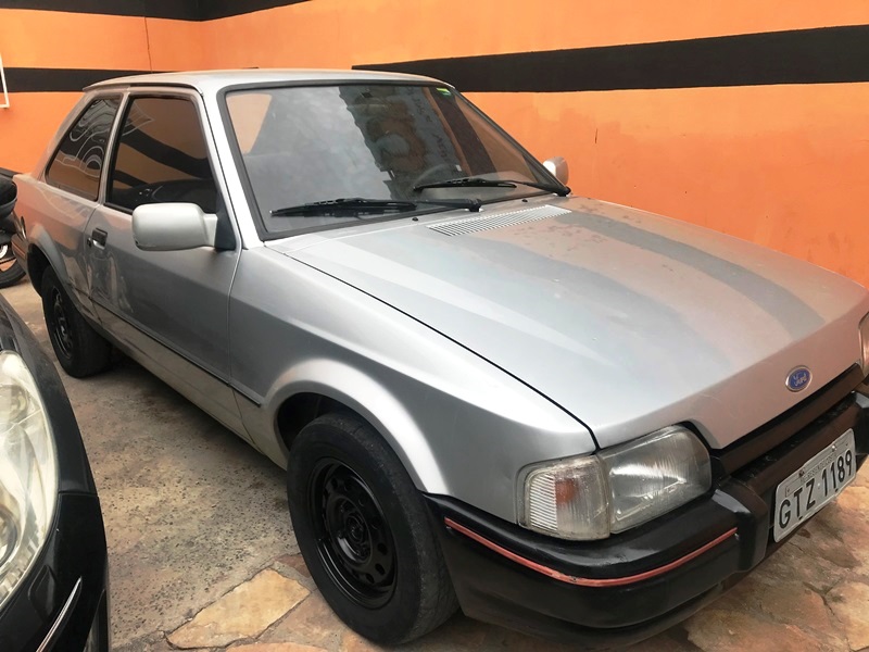 Ford Escort L/LX 1.6