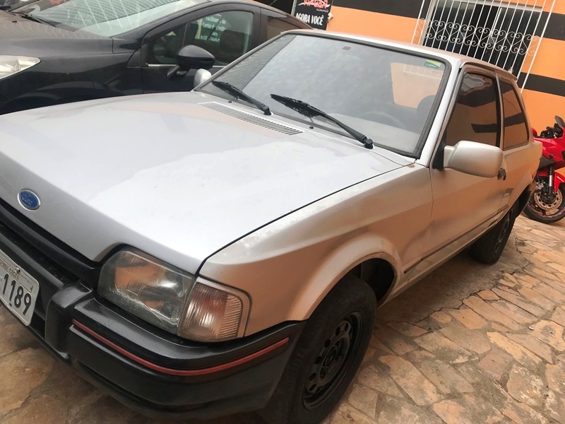 Ford Escort L/LX 1.6