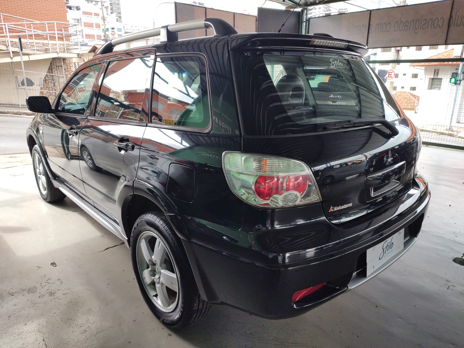 Mitsubishi Airtrek 2.4 16V 163cv/ 136cv 4x4 5p Aut.