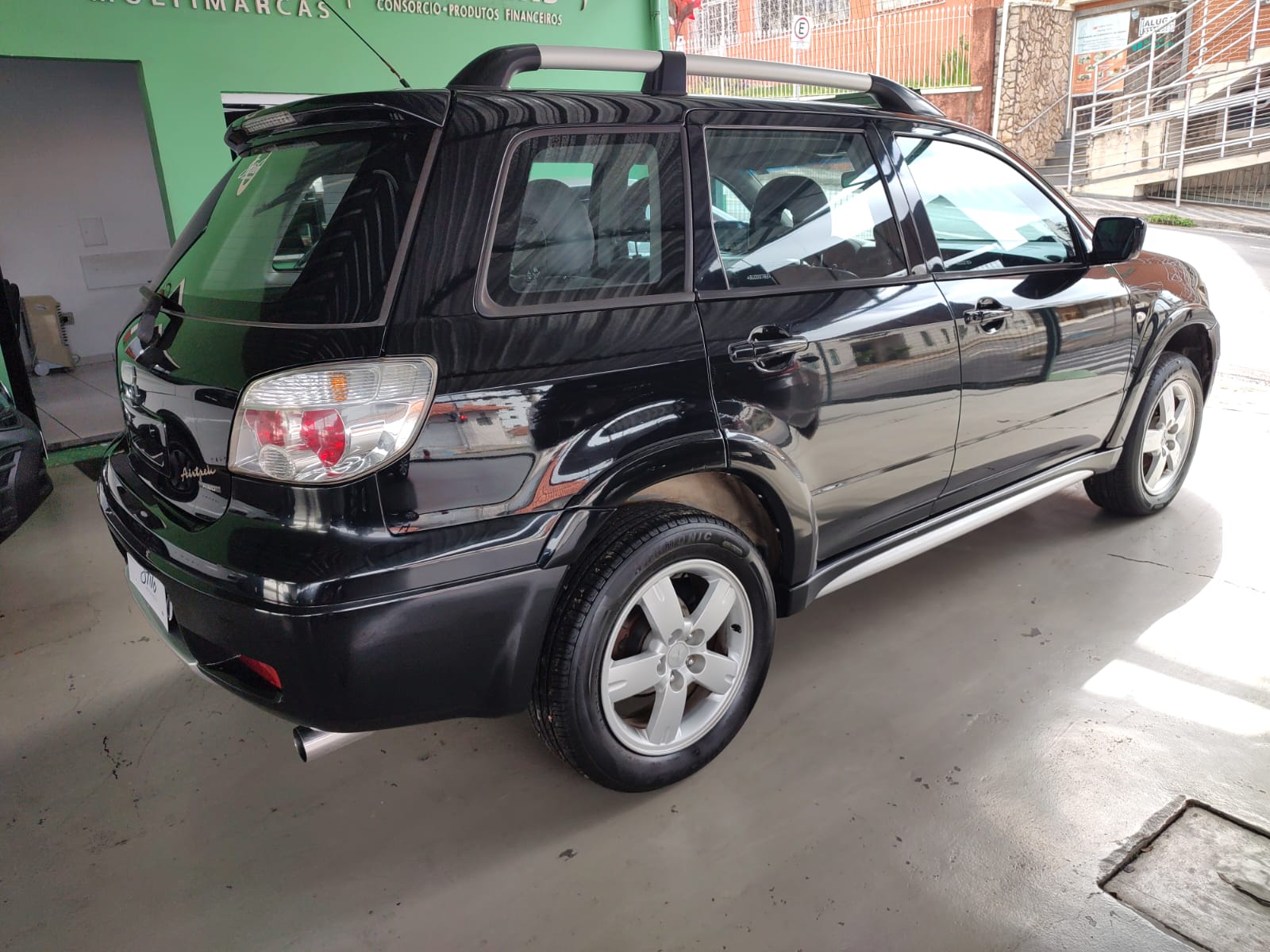 Mitsubishi Airtrek 2.4 16V 163cv/ 136cv 4x4 5p Aut.