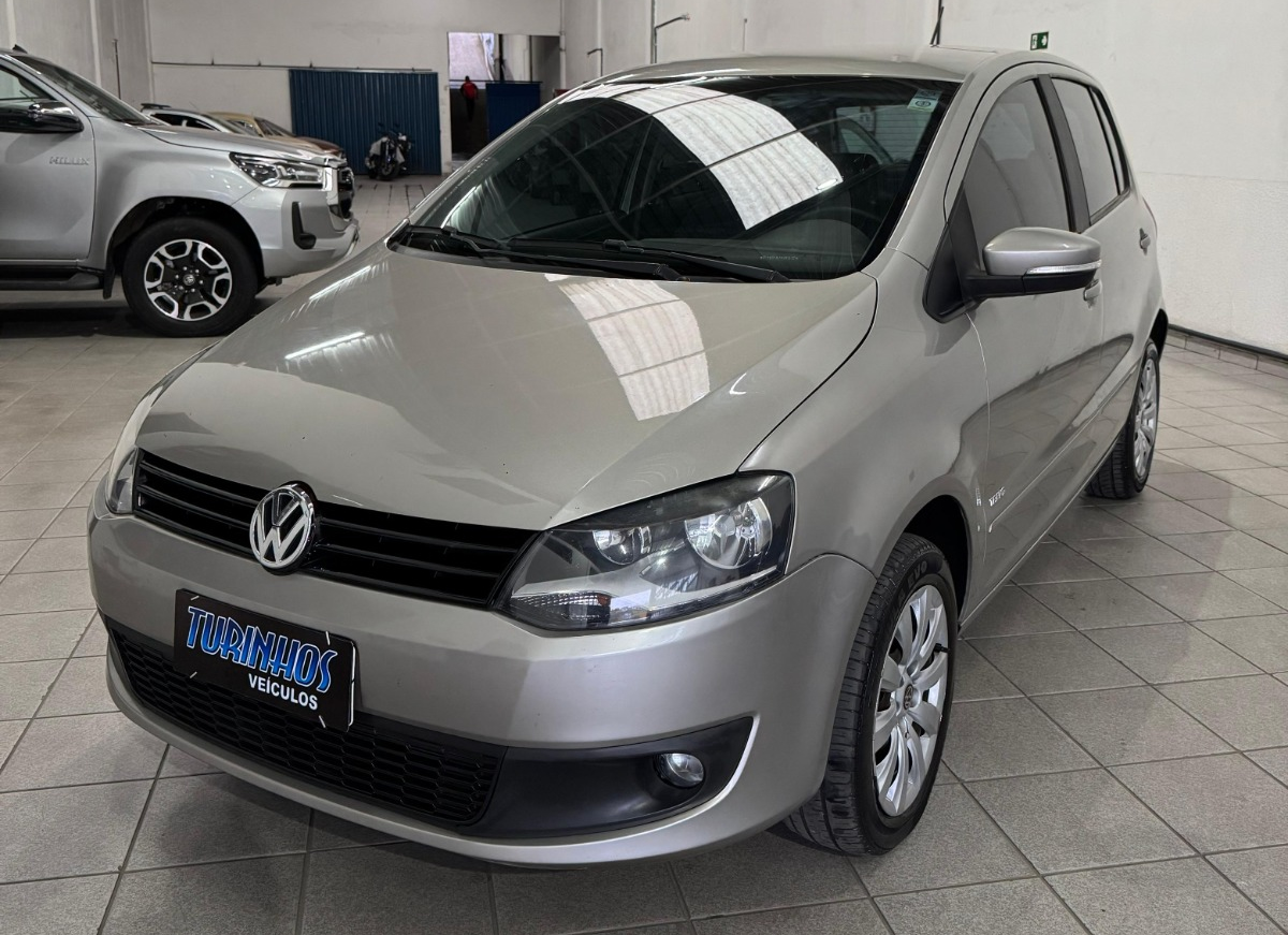 VW - VolksWagen Fox Trendline 1.0 Flex 8V 5p	