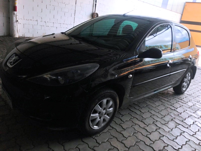 Peugeot 207 Active 1.4 Flex 8V 5p