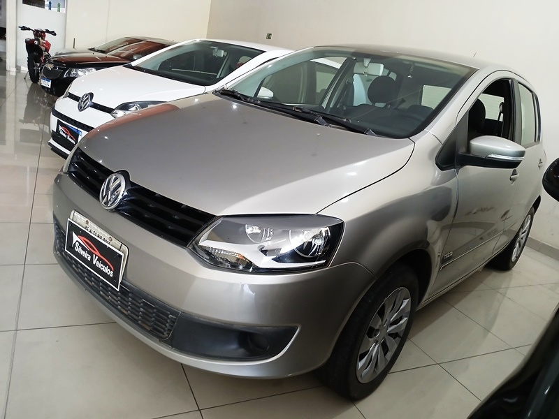 VW - VolksWagen Fox Trendline 1.6 Flex 8V 5p