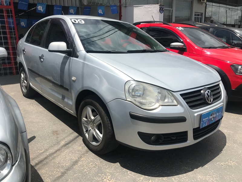 VW - VolksWagen Polo Sedan 1.6 Mi 101cv 8V 4p