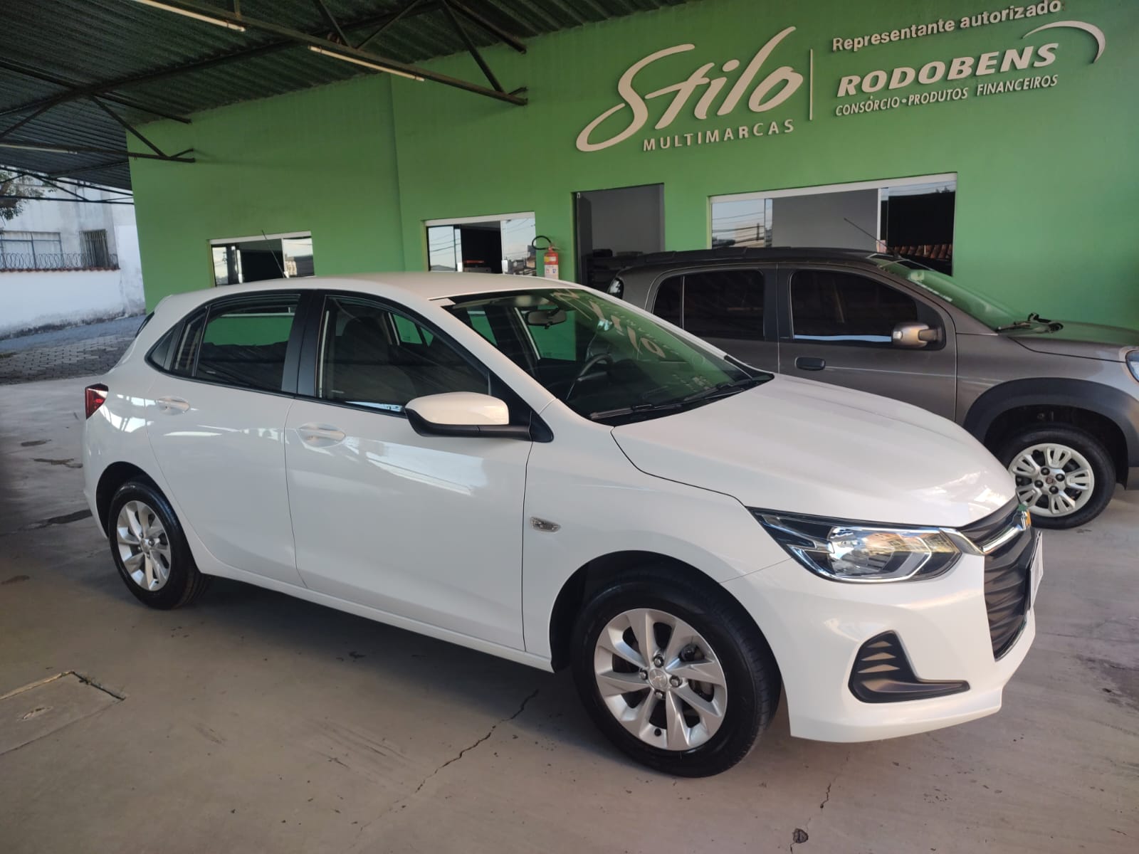 GM - Chevrolet ONIX HATCH LT 1.0 8V FlexPower 5p Mec.