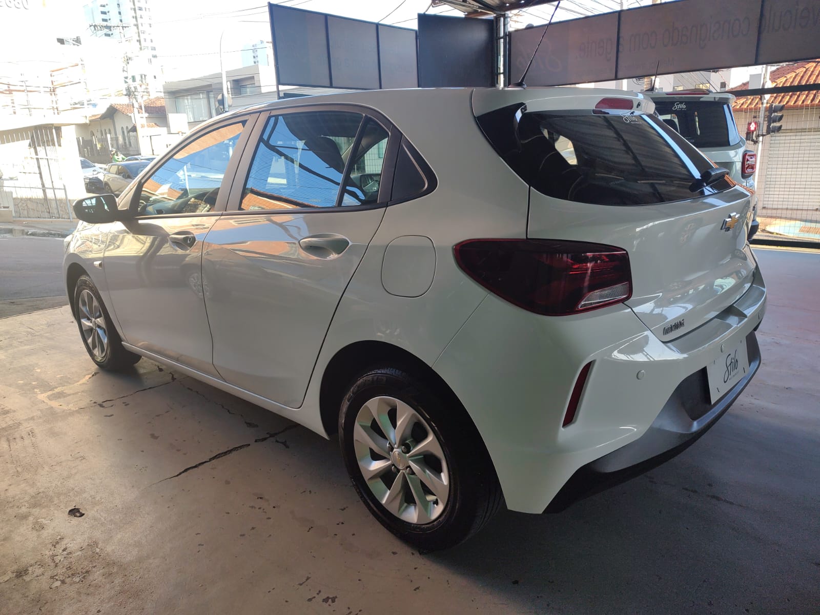 GM - Chevrolet ONIX HATCH LT 1.0 8V FlexPower 5p Mec.