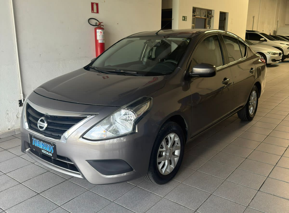 Nissan VERSA 1.0 12V FlexStart 4p Mec.	