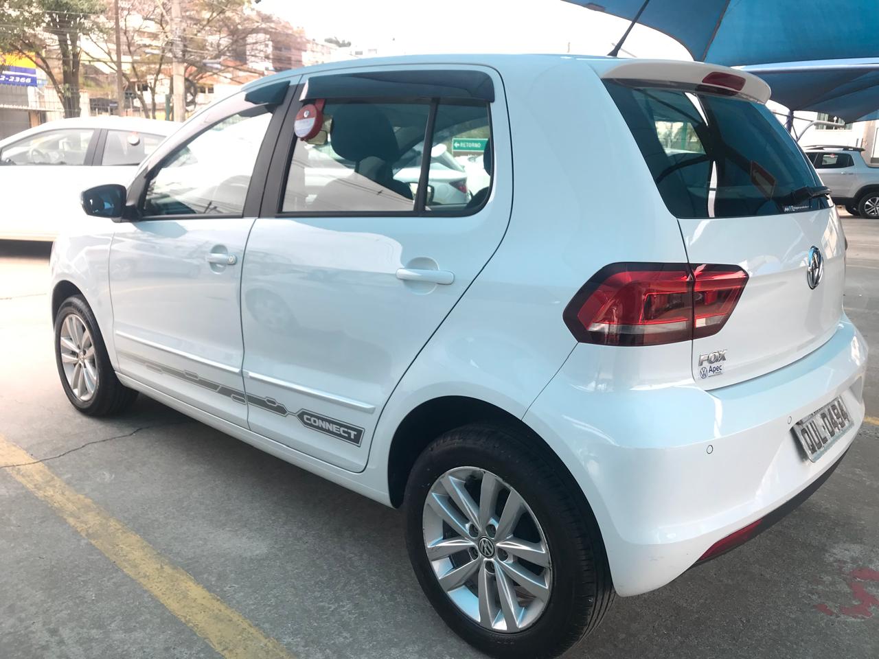 VW - VolksWagen Fox Connect 1.6 Flex 8V 5p