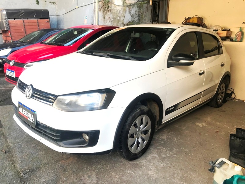VW - VolksWagen Gol (novo) 1.0 Mi Total Flex 8V 4p