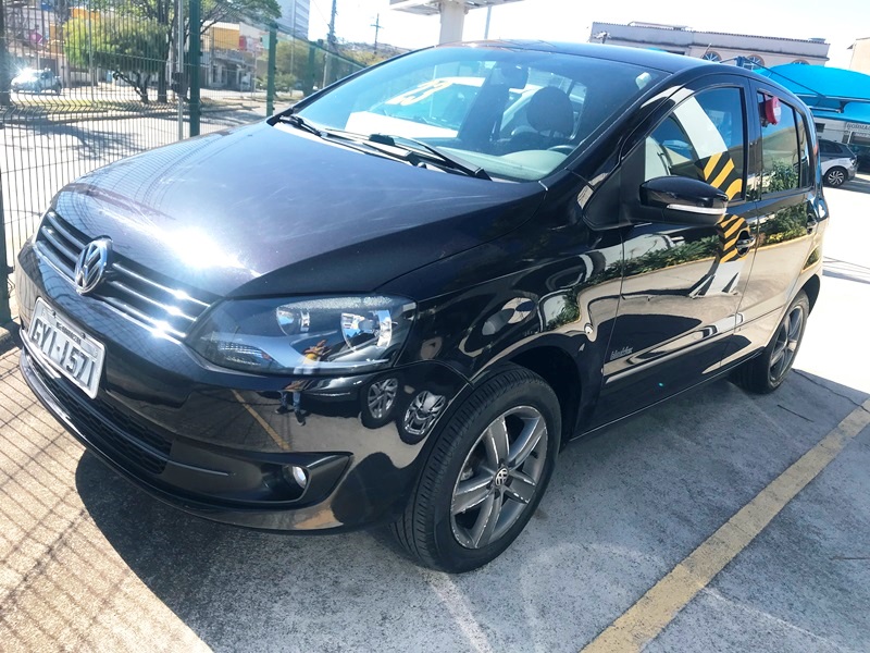VW - VolksWagen Fox 1.0 Mi Total Flex 8V 5p	