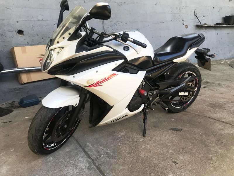 YAMAHA XJ 600