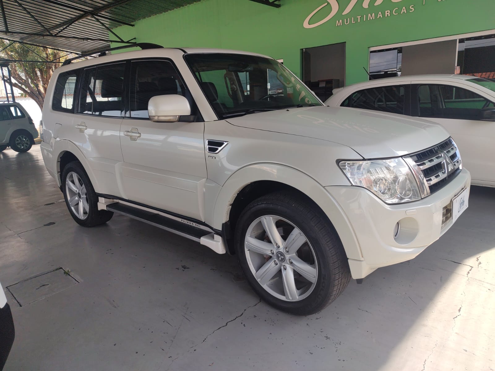 Mitsubishi Pajero HPE Full 3.2 4x4 T.I.Dies. 5p Aut	