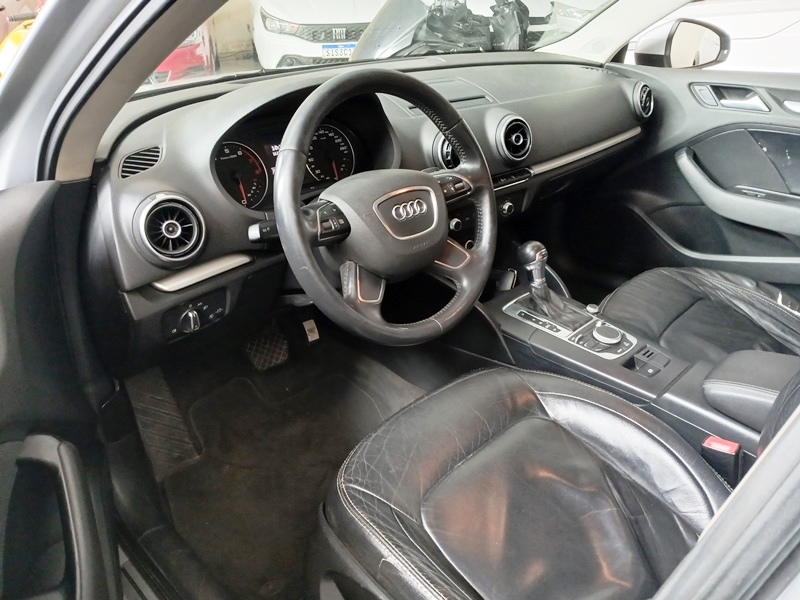 Audi A3 1.8 Turbo 5p Aut.