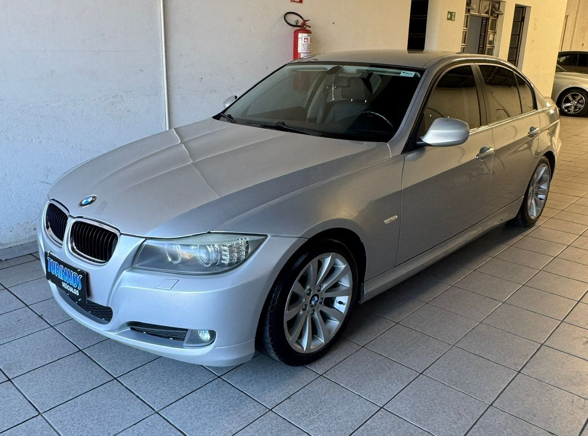 BMW 320i	