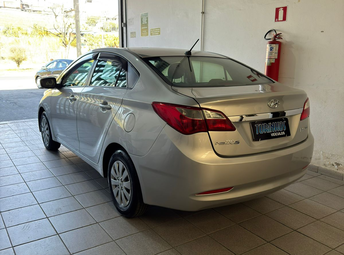 Hyundai HB20S Premium 1.6 Flex 16V Mec. 4p