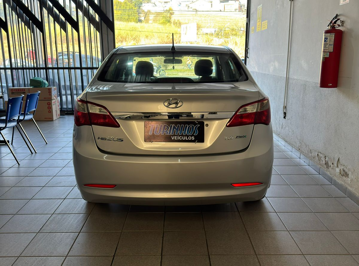 Hyundai HB20S Premium 1.6 Flex 16V Mec. 4p