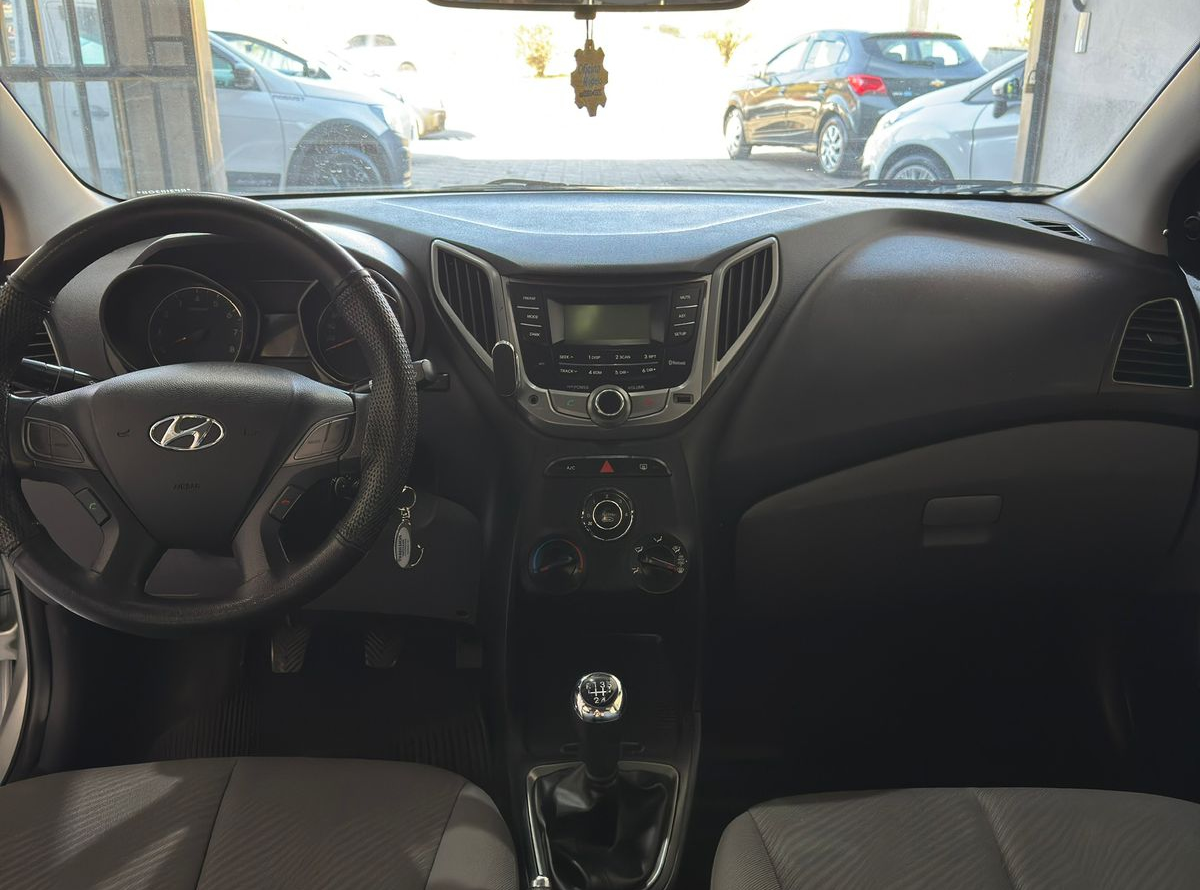 Hyundai HB20S Premium 1.6 Flex 16V Mec. 4p
