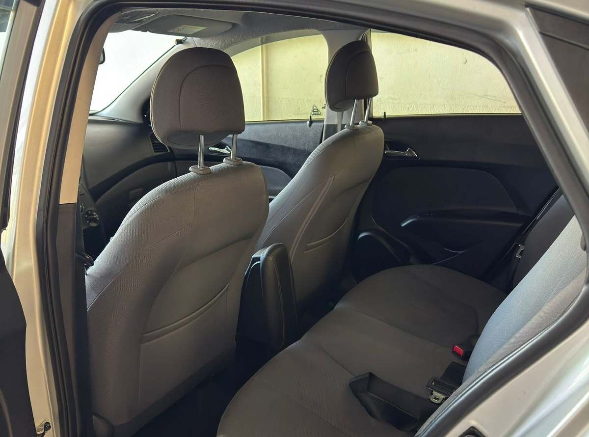Hyundai HB20S Premium 1.6 Flex 16V Mec. 4p