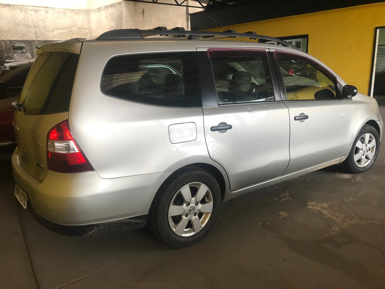 Nissan LIVINA SL 1.6 16V Flex Fuel 5p