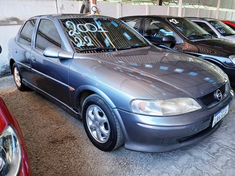 GM - Chevrolet Vectra GL 2.2 MPFI Milenium