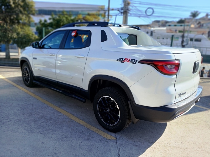 Fiat TORO RANCH AT9 4X4