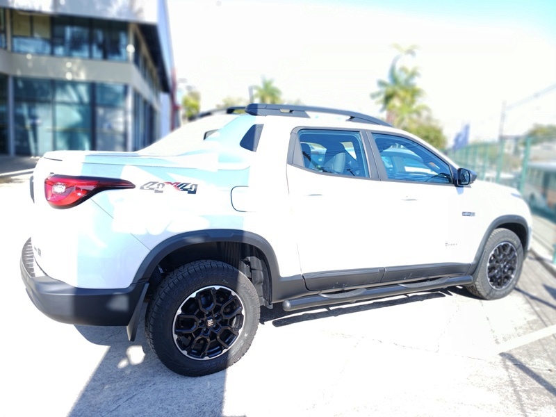Fiat TORO RANCH AT9 4X4