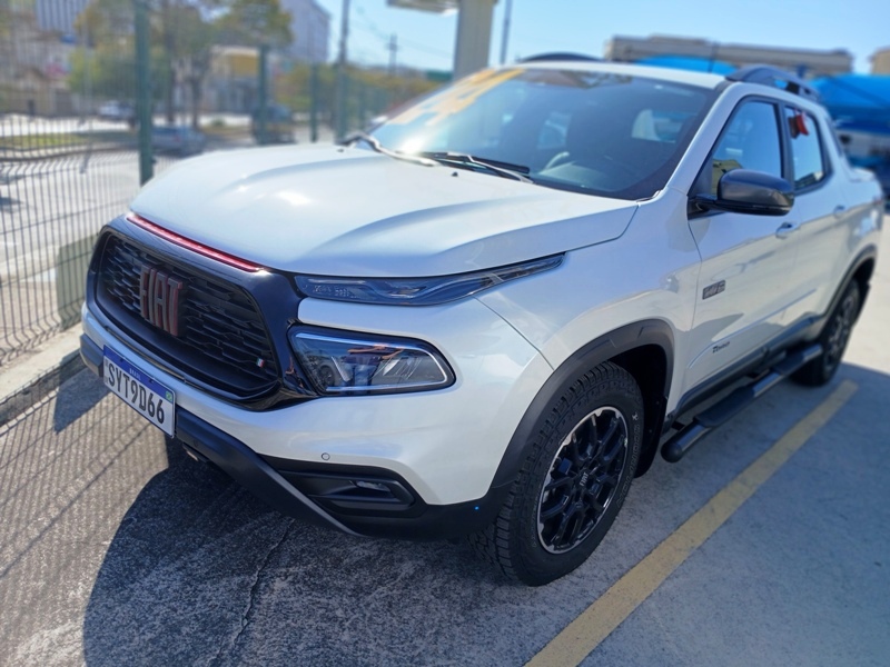 Fiat TORO RANCH AT9 4X4