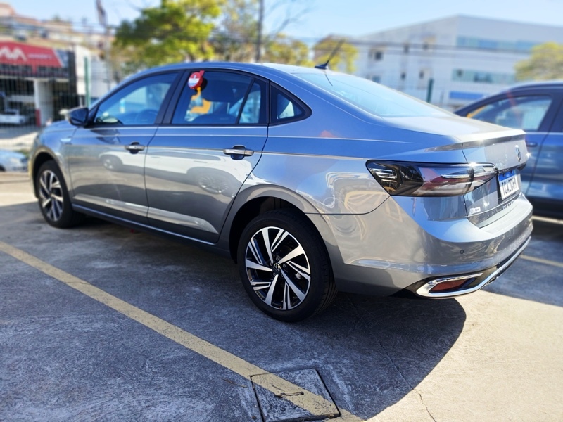 VW - VolksWagen VIRTUS Highline 200 TSI 1.0 Flex 12V Aut