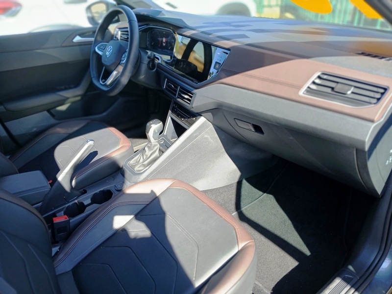 VW - VolksWagen VIRTUS Highline 200 TSI 1.0 Flex 12V Aut