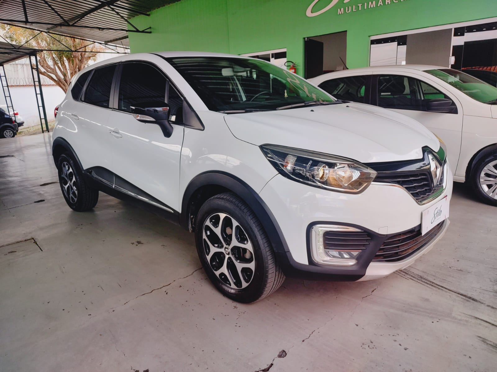 Renault CAPTUR Intense 1.6 16V Flex 5p Aut.	