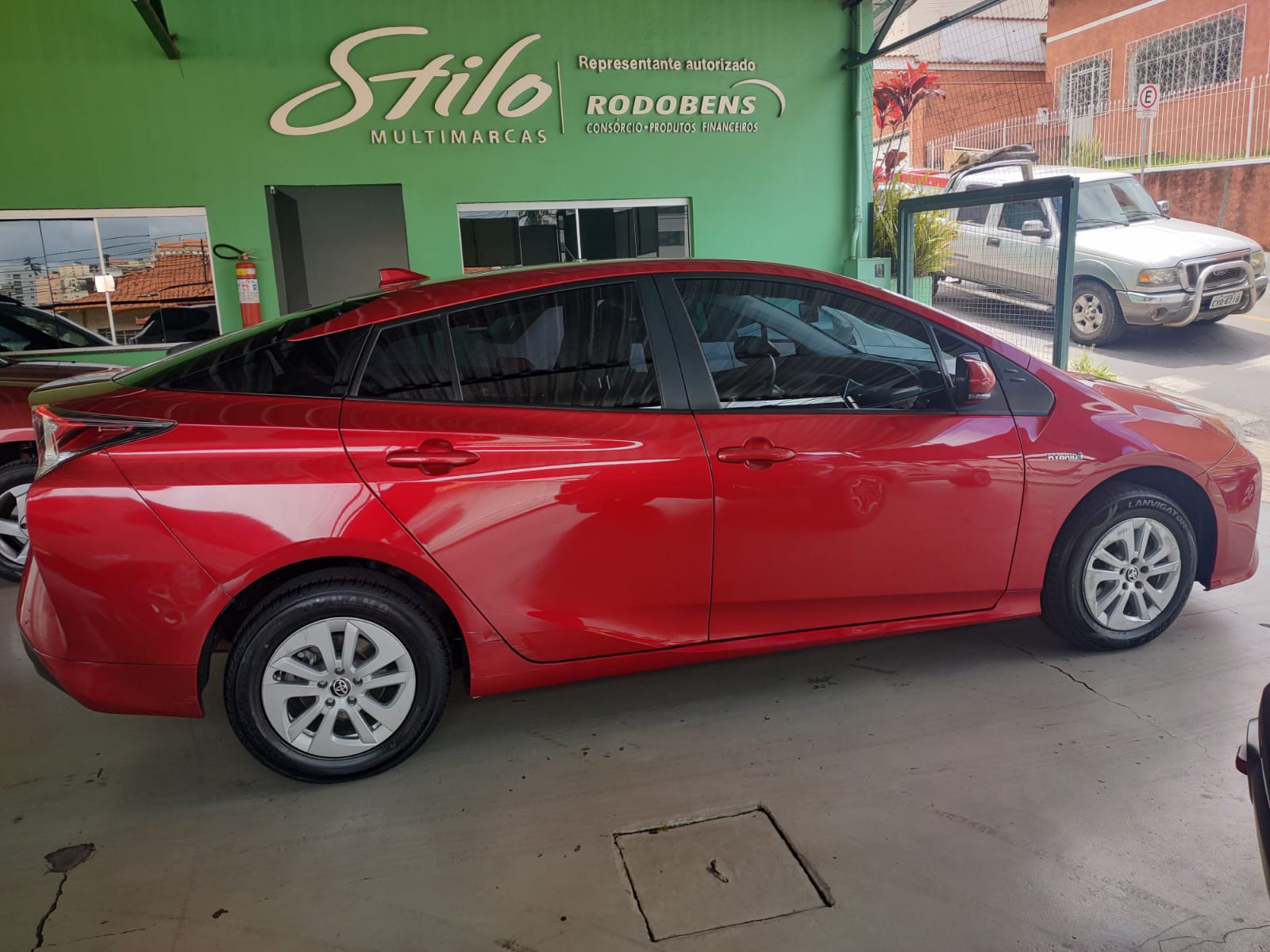 Toyota PRIUS HYBRID 1.8 16V 5p Aut.