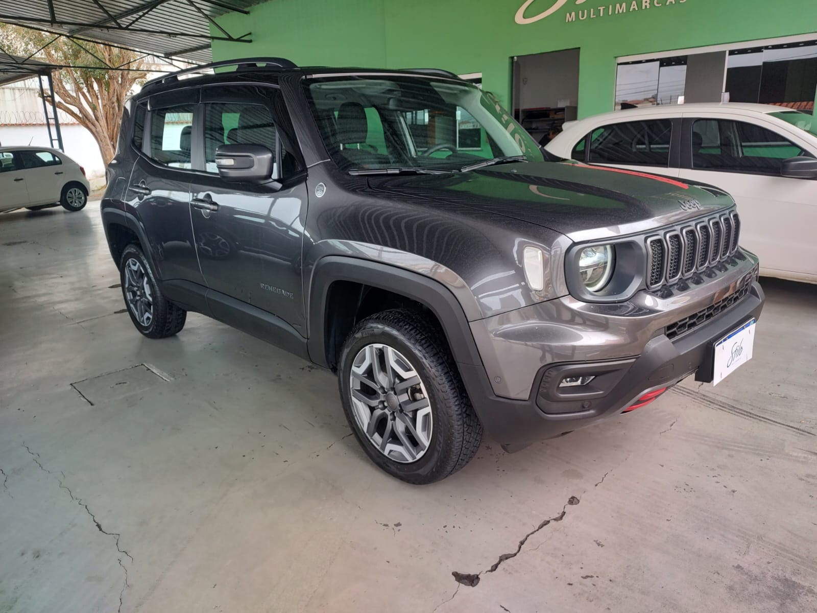 Jeep Renegade AT	