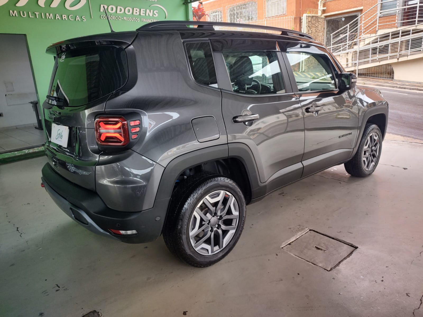 Jeep Renegade AT