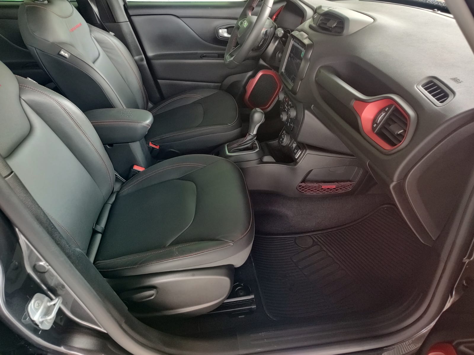 Jeep Renegade AT