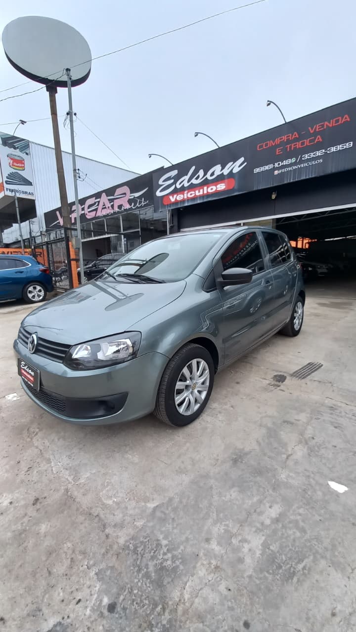 VW - VolksWagen Fox Trendline 1.0 Flex 8V 5p	