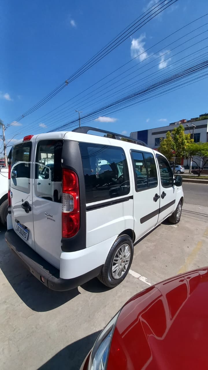 Fiat Doblo ESSENCE 1.8 Flex 16V 5p