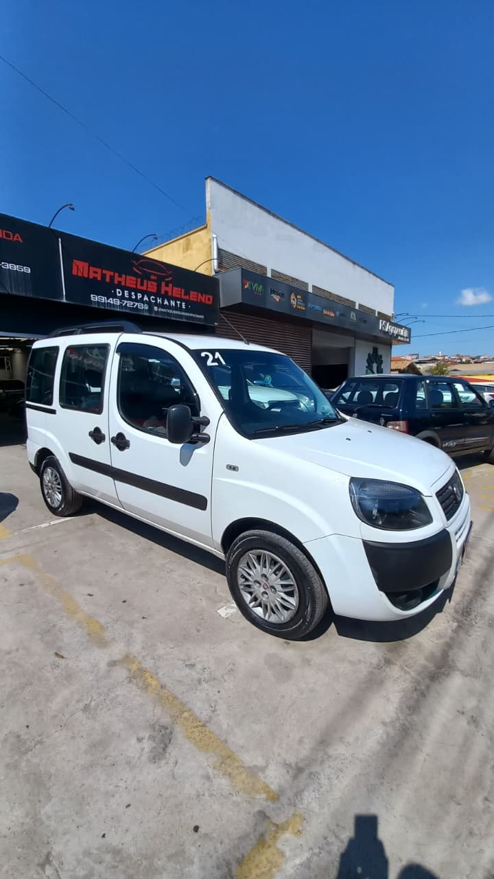 Fiat Doblo ESSENCE 1.8 Flex 16V 5p