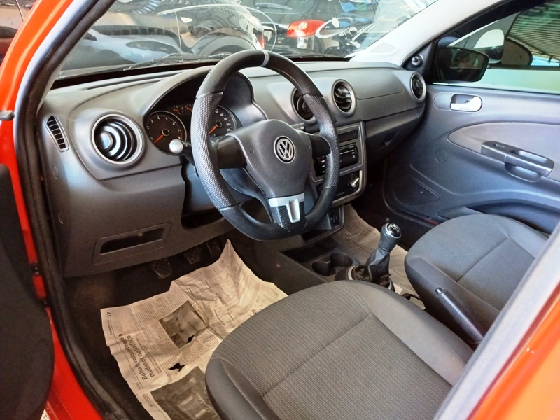 VW - VolksWagen Gol (novo) 1.0 Mi Total Flex 8V 4p