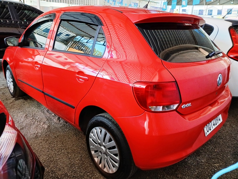 VW - VolksWagen Gol (novo) 1.0 Mi Total Flex 8V 4p
