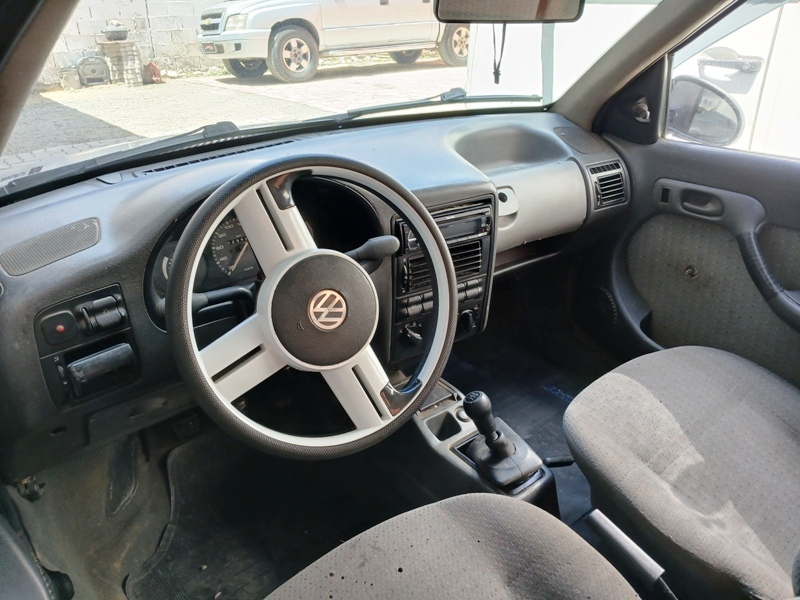 VW - VolksWagen Gol 1.0