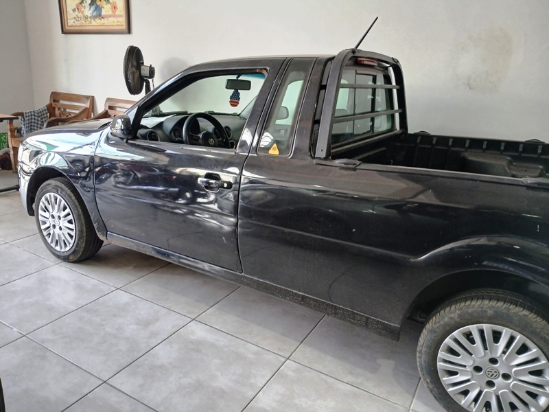 VW - VolksWagen Saveiro Super Surf 1.6 Mi Total Flex 8V