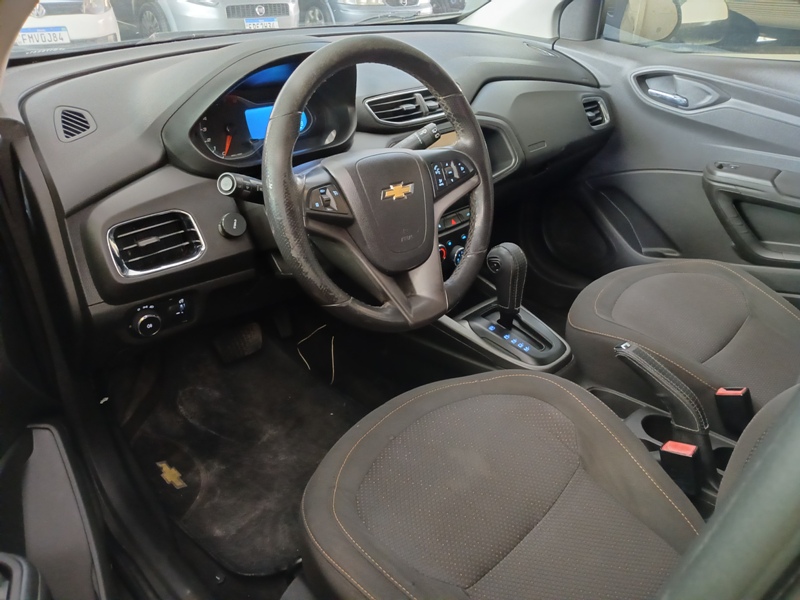 GM - Chevrolet Onix LTZ