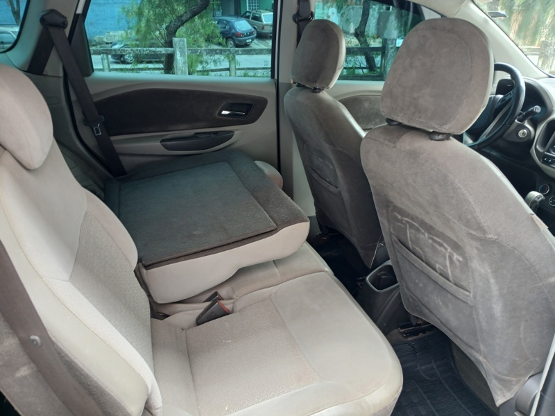 GM - Chevrolet SPIN ADVANTAGE 1.8 8V Econo.Flex 5p Aut.